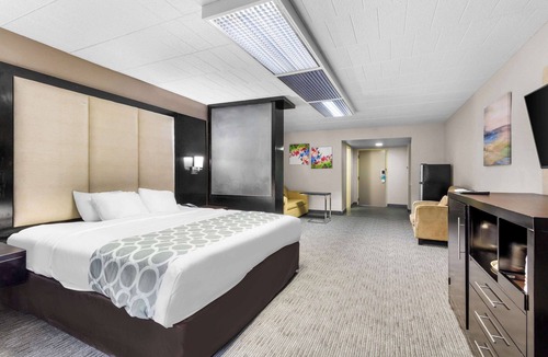 Altoona Hotel | Quality Inn & Suites Altoona