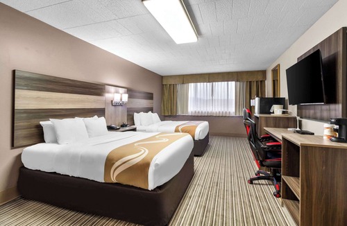 Altoona Hotel | Quality Inn & Suites Altoona