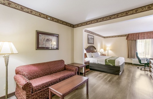 Edgewood Hotel | Quality Inn & Suites Bel Air I-95 Exit 77A
