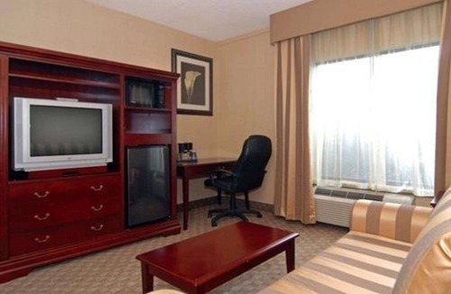 Trevose Hotel | Quality Inn & Suites Bensalem