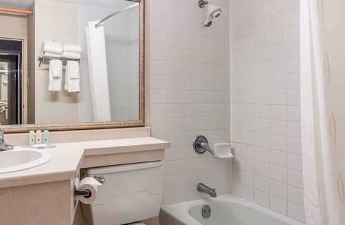Brainerd Hotel | Quality Inn & Suites Brainerd