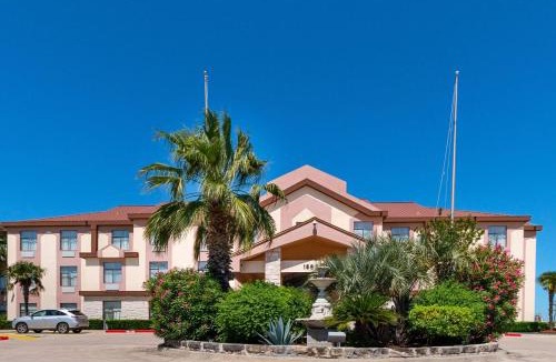 Kyle Hotel | Quality Inn & Suites Buda