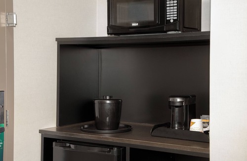Kingston Hotel | Quality Inn & Suites