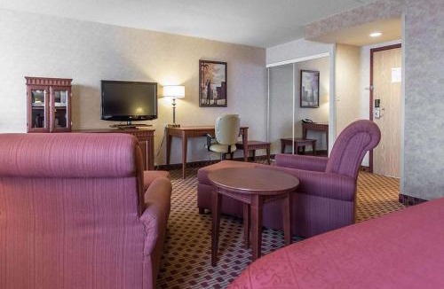 Sault Ste. Marie Hotel | Quality Inn & Suites Bay Front