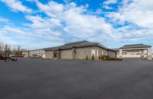 Caribou Hotel | Quality Inn & Suites Caribou