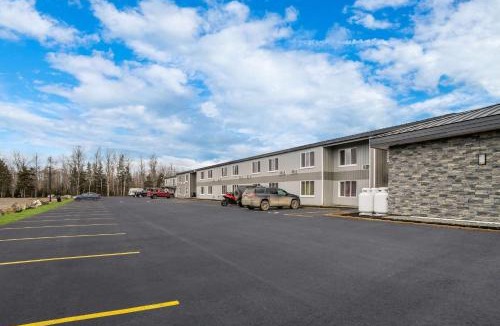 Caribou Hotel | Quality Inn & Suites Caribou