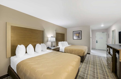 Carlsbad Hotel | Quality Inn & Suites Carlsbad Caverns Area