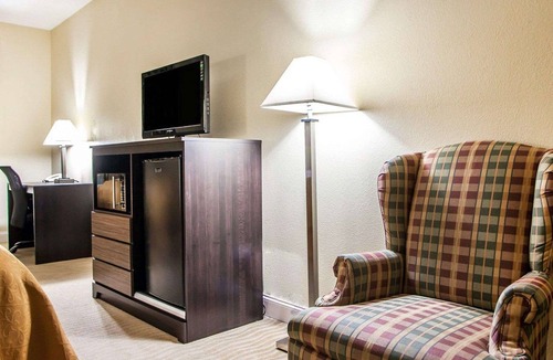 Champaign Hotel | Quality Inn & Suites Champaign North - Urbana
