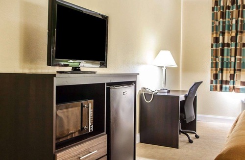 Champaign Hotel | Quality Inn & Suites Champaign North - Urbana