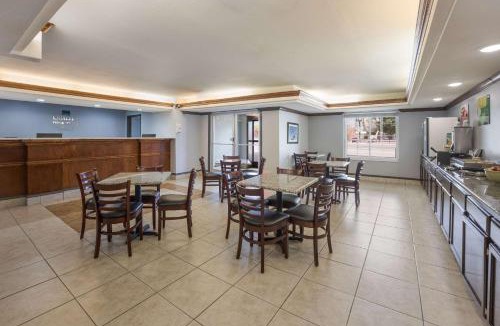 Clayton Hotel | Quality Inn & Suites Clayton, NM