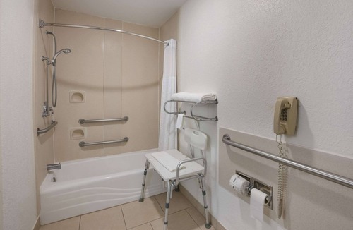 Clayton Hotel | Quality Inn & Suites Clayton, NM