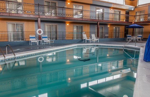 Coldwater Hotel | Quality Inn & Suites Coldwater
