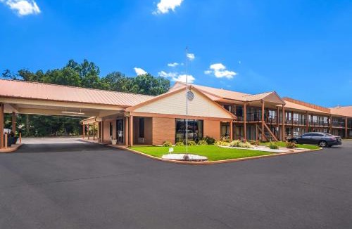 Corinth Hotel | Quality Inn & Suites Corinth West