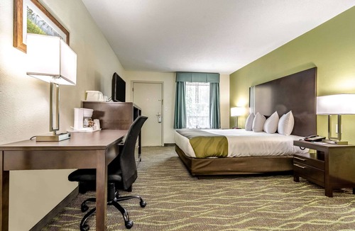 Creedmoor Hotel | Quality Inn & Suites Creedmoor - Butner
