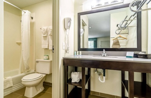 Creedmoor Hotel | Quality Inn & Suites Creedmoor - Butner