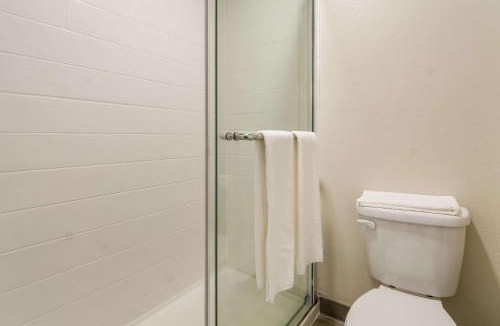 Old East Dallas Hotel | Quality Inn & Suites Dallas-Cityplace