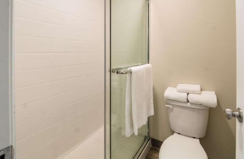 Old East Dallas Hotel | Quality Inn & Suites Dallas-Cityplace