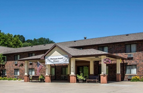 Decorah Hotel | Quality Inn & Suites Decorah