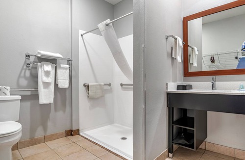 Demopolis Hotel | Quality Inn & Suites Demopolis