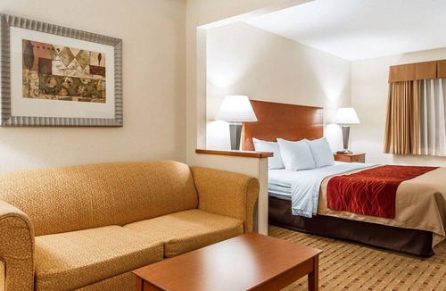 Eau Claire Hotel | Quality Inn & Suites Eau Claire University Area