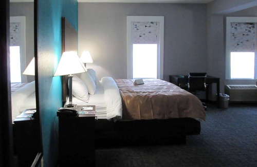 Edgefield Hotel | Quality Inn & Suites Edgefield