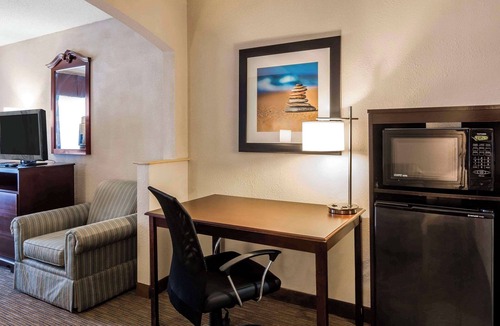 Exmore Hotel | Quality Inn & Suites Exmore - Eastern Shore