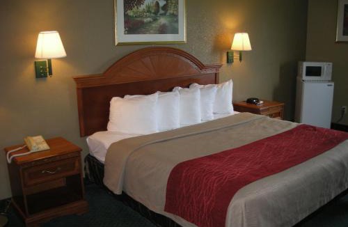 Ferdinand Hotel | Quality Inn & Suites Ferdinand