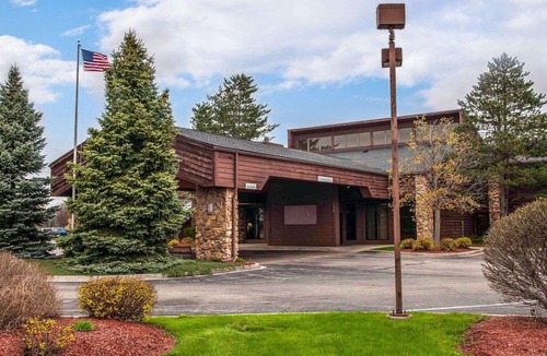 Goshen Hotel | Quality Inn & Suites Goshen