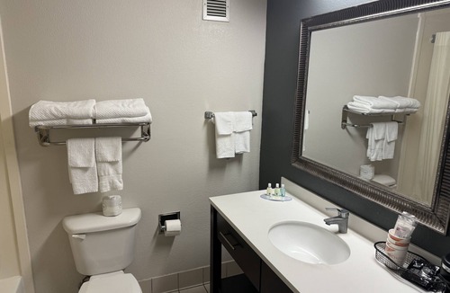 Hattiesburg Hotel | Quality Inn & Suites Hattiesburg North