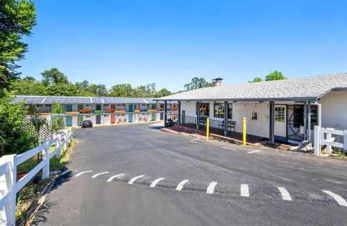 Jackson Hotel | Quality Inn & Suites Jackson