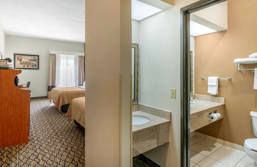 Jefferson City Hotel | Quality Inn & Suites Jefferson City