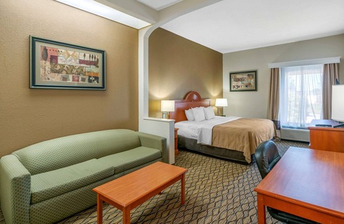 Jefferson City Hotel | Quality Inn & Suites Jefferson City