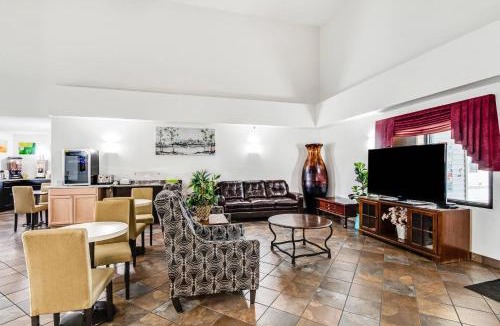 Junction Hotel | Quality Inn & Suites Junction