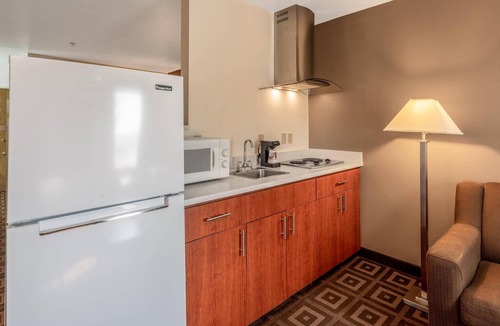 Tri-Cities Hotel | Quality Inn & Suites Kennewick Tri-Cities