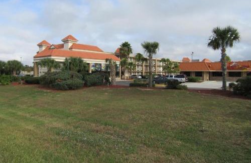 Florida Central Atlantic Coast Hotel | Quality Inn & Suites Kissimmee near Main Gate