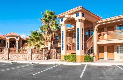 Mesilla Park Hotel | Quality Inn & Suites Las Cruces - University Area
