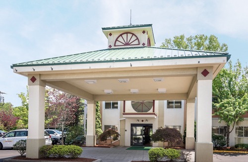 Lexington Hotel | Quality Inn & Suites Lexington