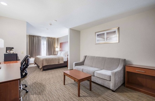 Lodi Hotel | Quality Inn & Suites Lodi I-90