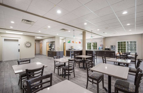 Lodi Hotel | Quality Inn & Suites Lodi I-90