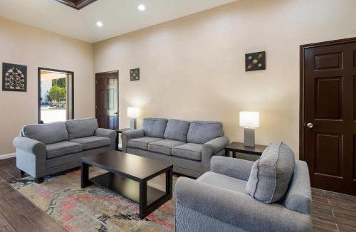 Lufkin Hotel | Quality Inn & Suites Lufkin
