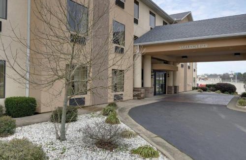 Malvern Hotel | Quality Inn & Suites Malvern