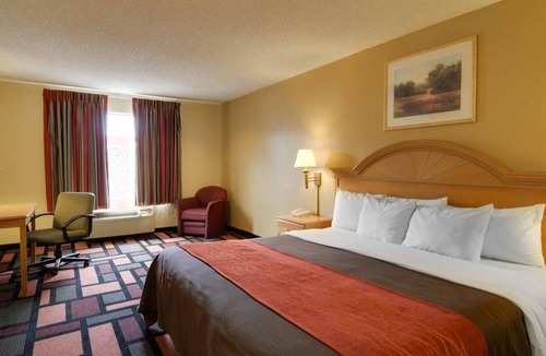Malvern Hotel | Quality Inn & Suites Malvern