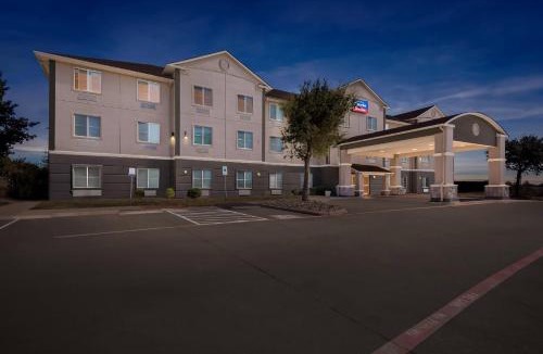 Marlin Hotel | Quality Inn & Suites - Marlin