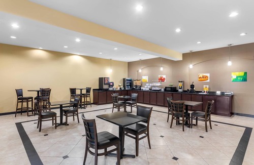 Marlin Hotel | Quality Inn & Suites - Marlin