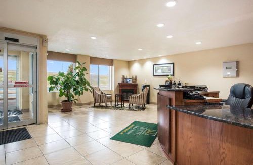 Menomonie Hotel | Quality Inn & Suites Menomonie