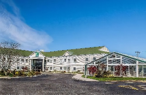 Middletown Hotel | Quality Inn & Suites Middletown - Newport