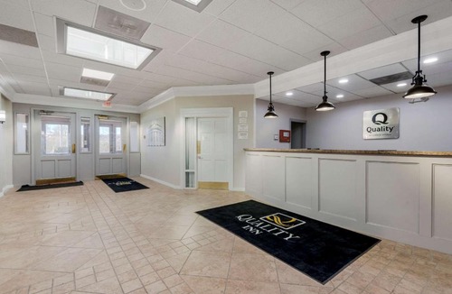 New Hartford Hotel | Quality Inn & Suites New Hartford - Utica