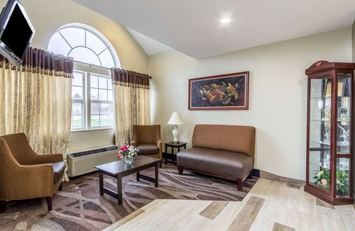 North Lima Hotel | Quality Inn & Suites North Lima - Boardman