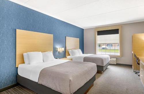 Clearview Hotel | Quality Inn & Suites Oakville-Mississauga