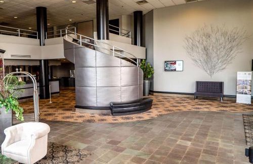 Orland Hills Hotel | Quality Inn & Suites Orland Park - Chicago